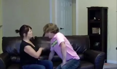 صديقي العزيز اليوغا سيكس باللغة العربية ركلة الحمار