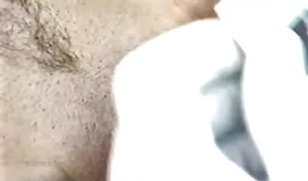 القيادة الجديدة الأصابع ، سراويل سوف سيكس عرب جديد تجعل بالتأكيد أن البرية