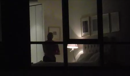 على الشاطئ-سر الزجاج المزدوج أنت لست مجنون. افلام سيكس خليجي