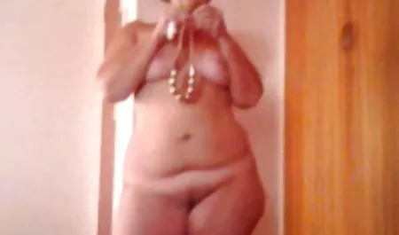 الصغار جدا هو أن نعيش ، لتناول الطعام كبيرة ديك سيكس عربي كامل أسود