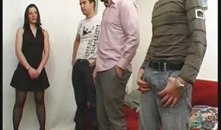 الفتاة ذات سيكس سيكس عربي الشعر الأحمر ، المعالج لتوفير
